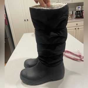 Black winter boots Dirty Laundry brand